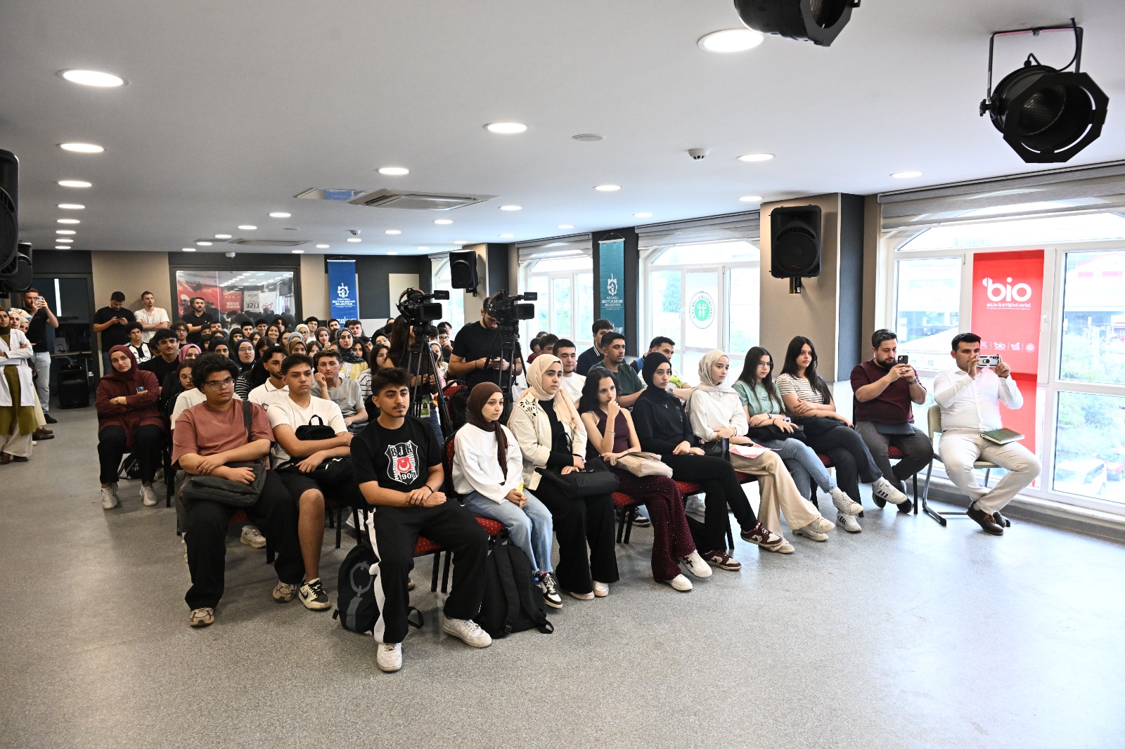 Büyükşehir’den YKS sonrası gençlere kariyer rehberliği